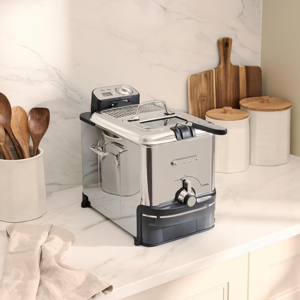 Electric Deep Fryer with Basket and Lid, Stainless Steel, 1700W W2759