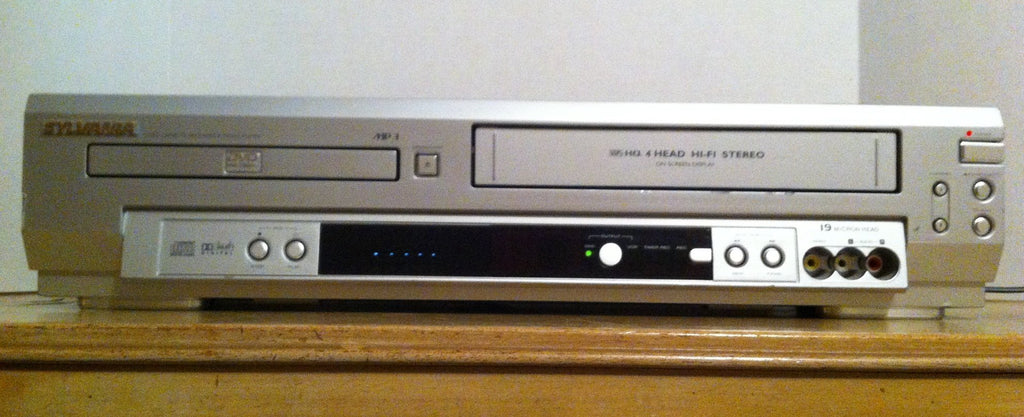 Video Cassette Recorder DVD Player D1553