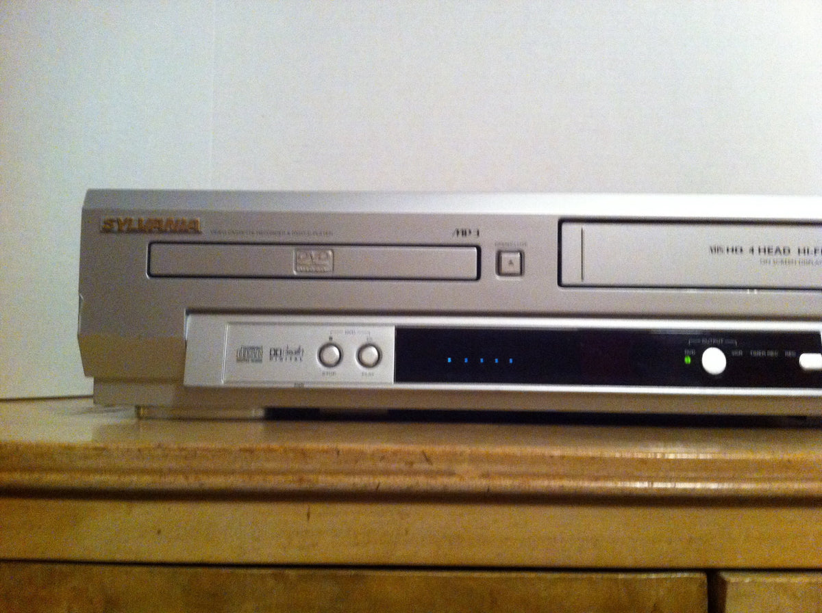 Video Cassette Recorder DVD Player D1553